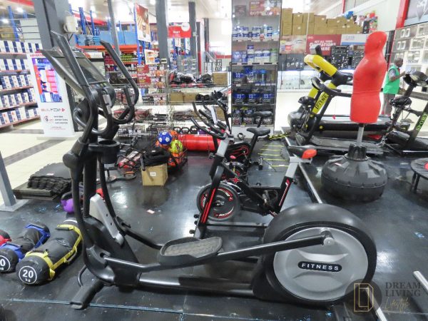 ELLIPTICAL MACHINE
